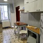 Gioscy Apartment *